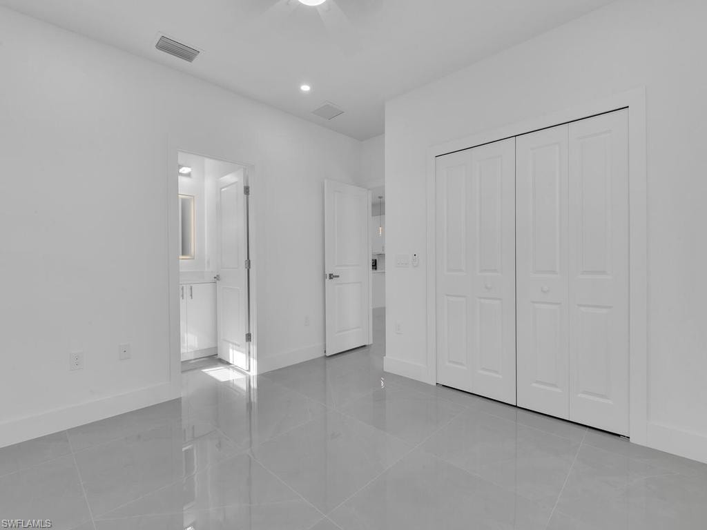 4709/4711 21 ST SW photo 12