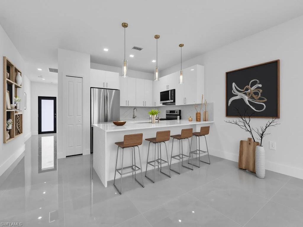 4709/4711 21 ST SW