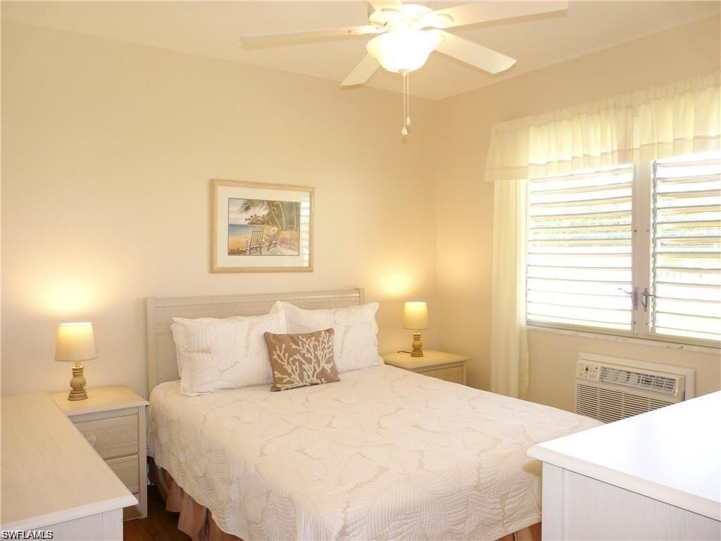167 Collier BLVD L5 photo 7