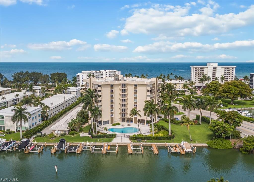 2150 Gulf Shore BLVD N 411