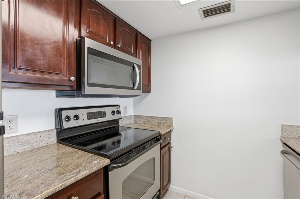 2885 Palm Beach BLVD 301 photo 7
