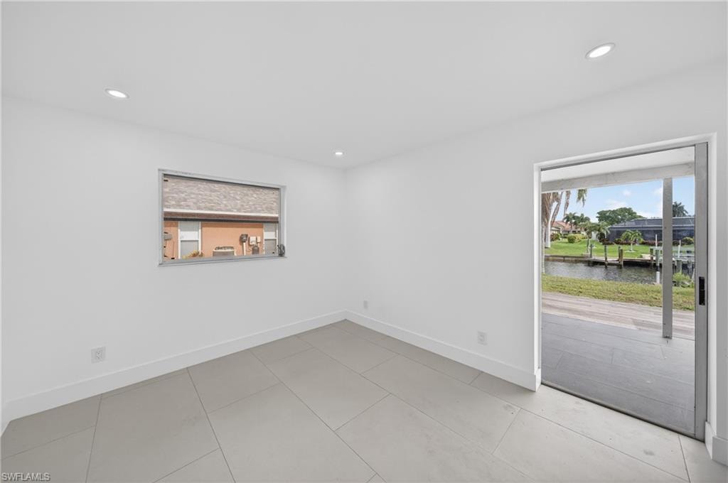 2031 SE 25th LN photo 23