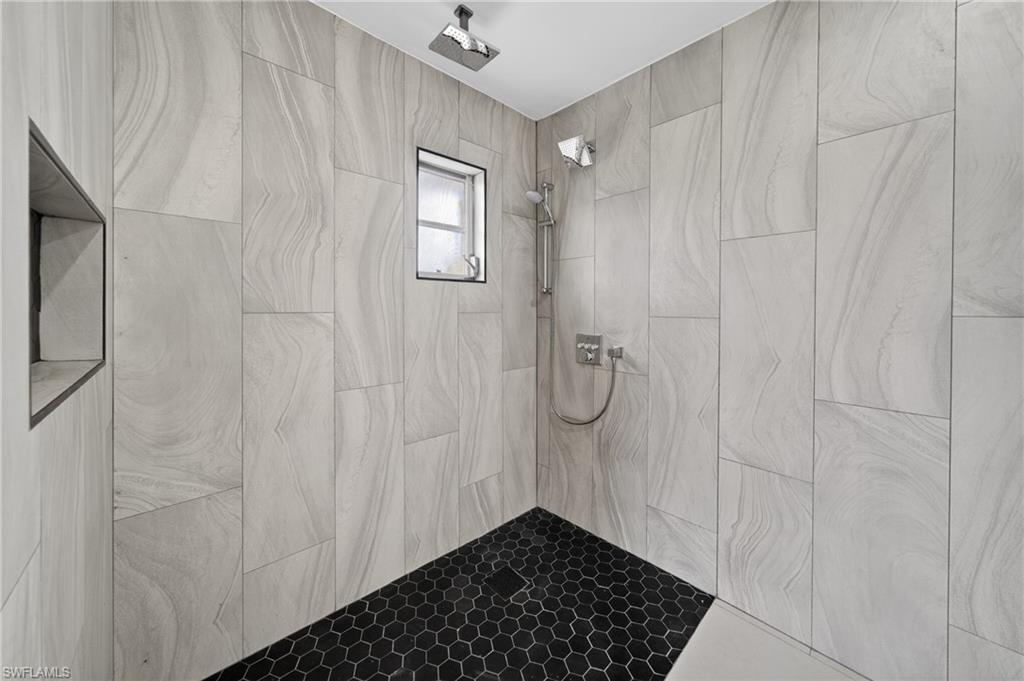 2031 SE 25th LN photo 22