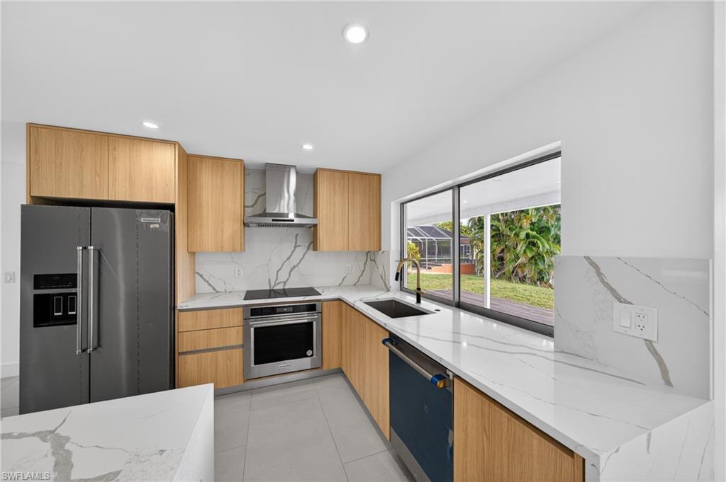 2031 SE 25th LN photo 14