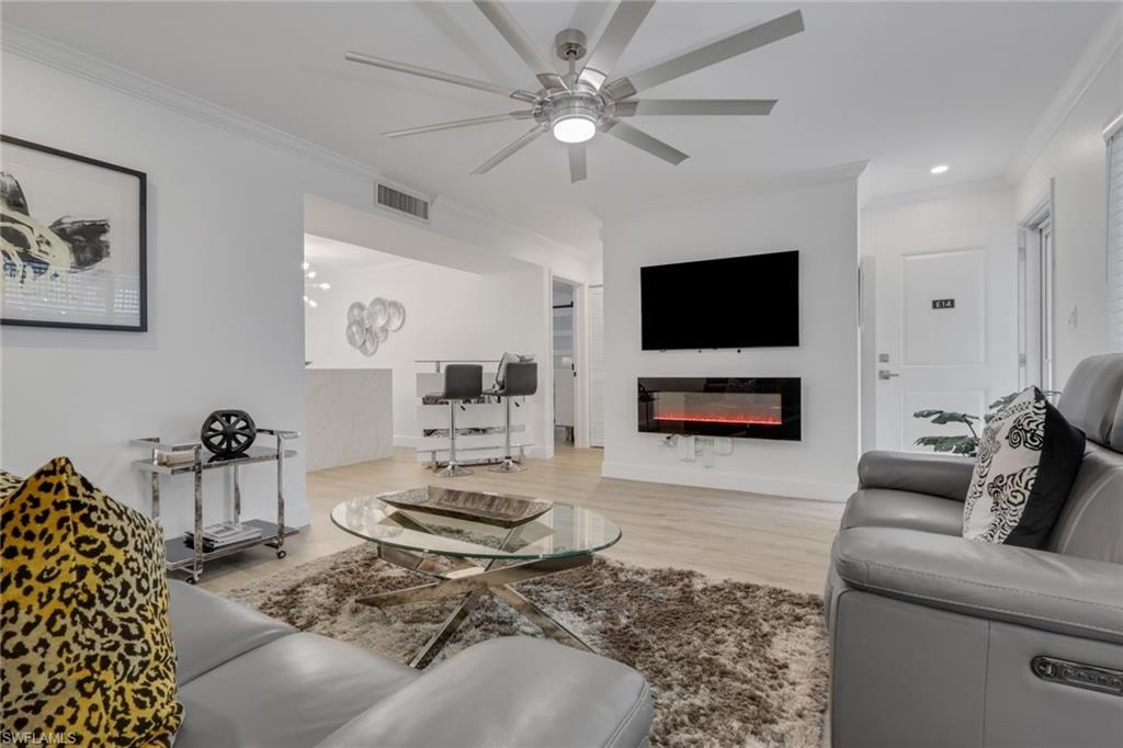 788 Park Shore DR E14