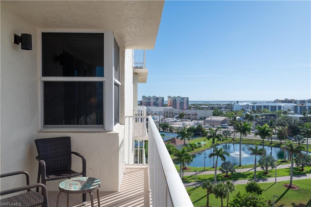 7360 Estero BLVD 703 photo 6