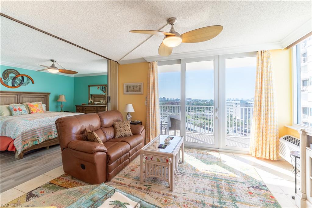 7360 Estero BLVD 703 photo 7