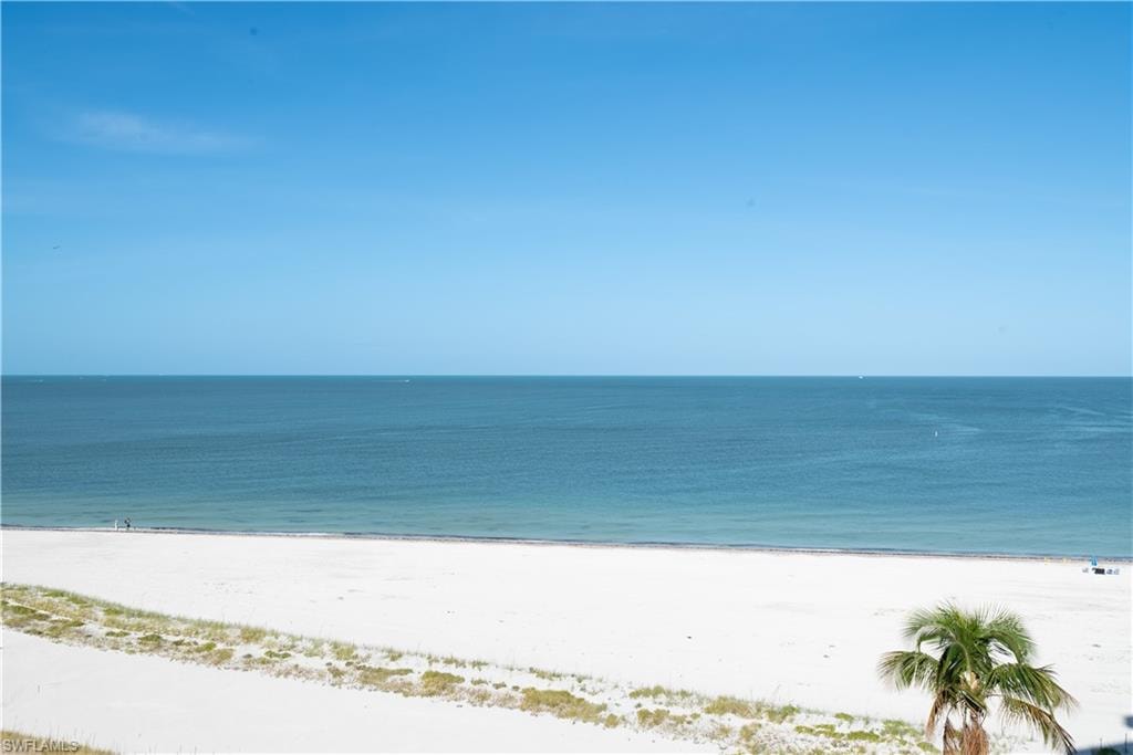 7360 Estero BLVD 703 photo 28