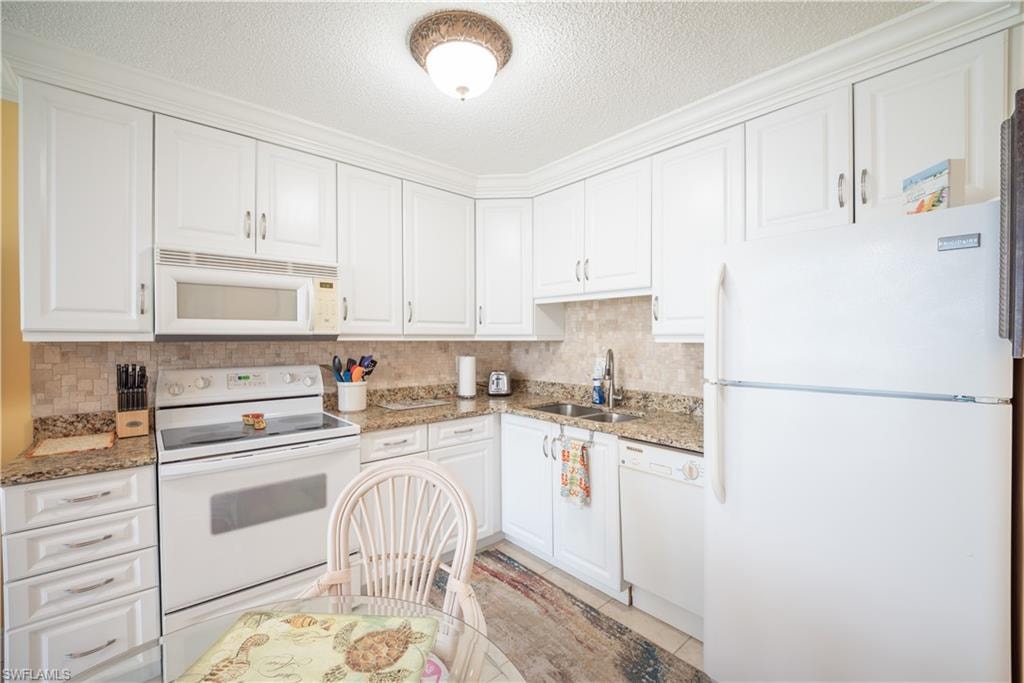 7360 Estero BLVD 703 photo 11