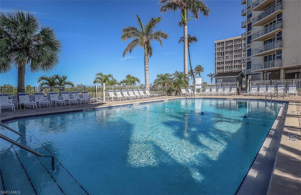 7360 Estero BLVD 703 photo 19