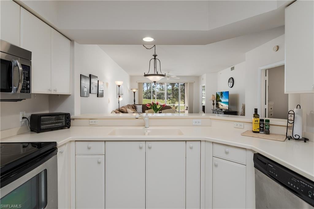 8085 Celeste DR 812 photo 11