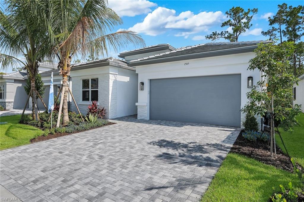 2565 Kingfisher DR