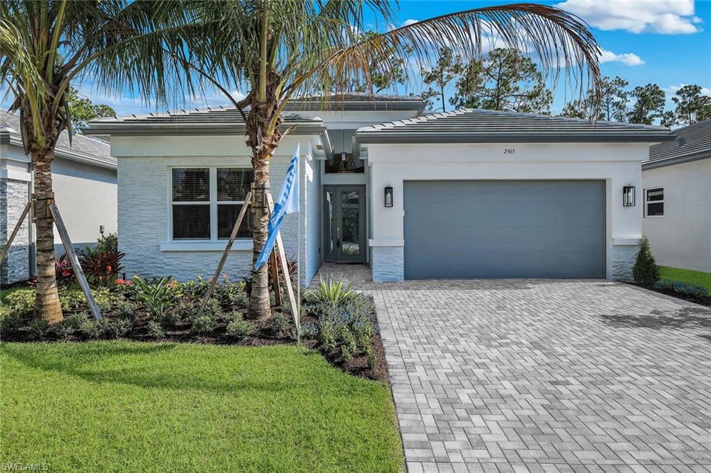 2565 Kingfisher DR
