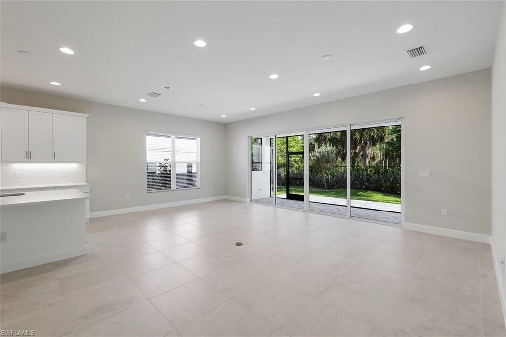 2565 Kingfisher DR