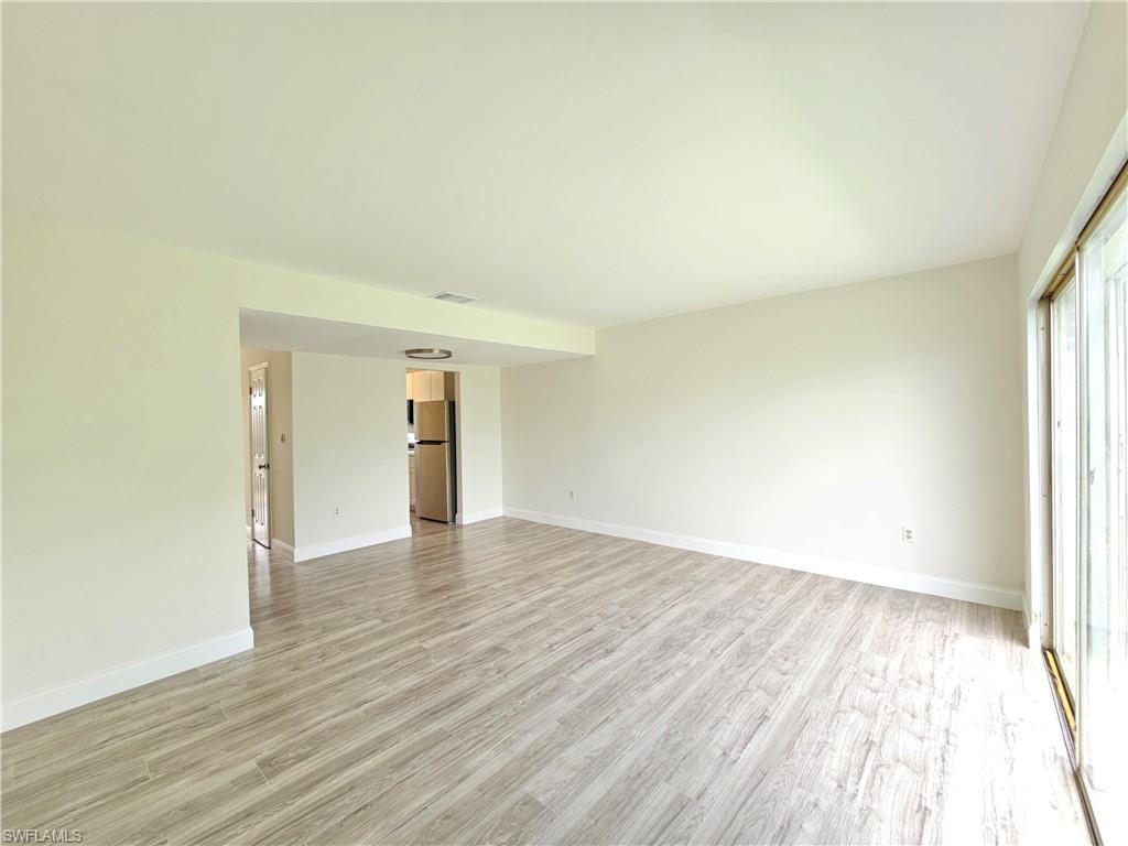 864 Courtington LN 12