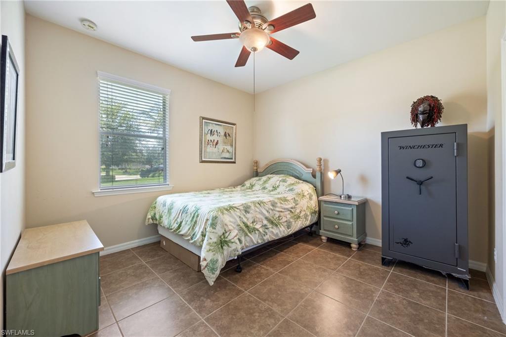 2466 Ashbury CIR photo 23
