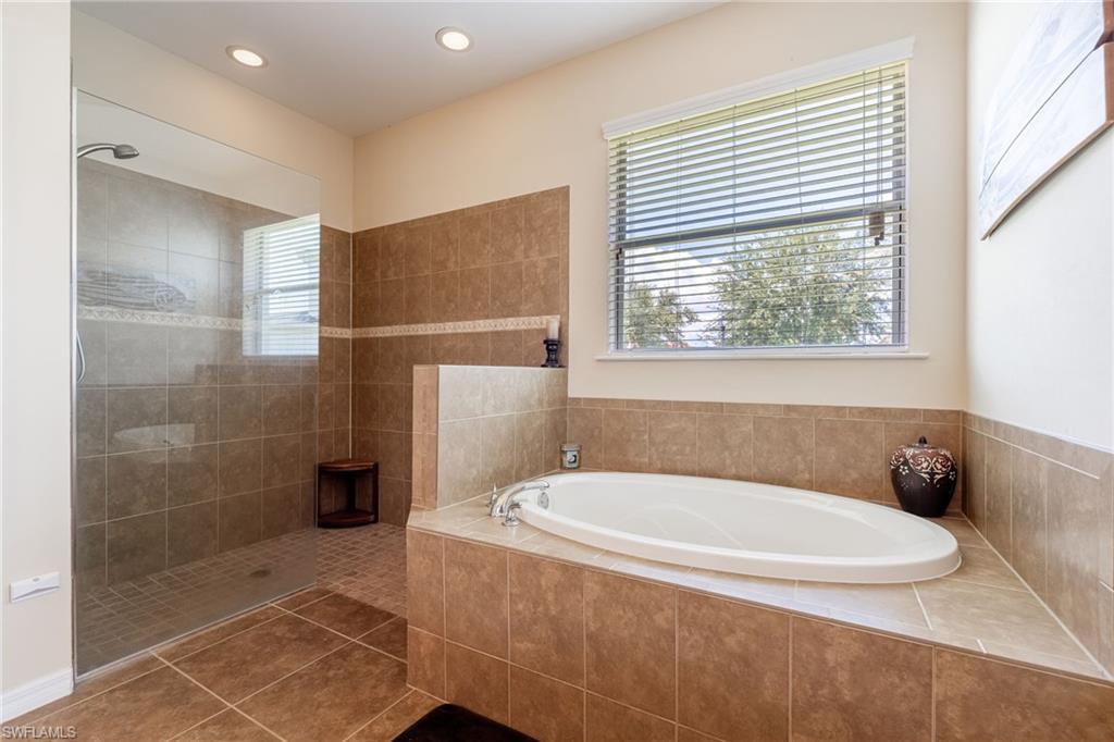 2466 Ashbury CIR photo 22