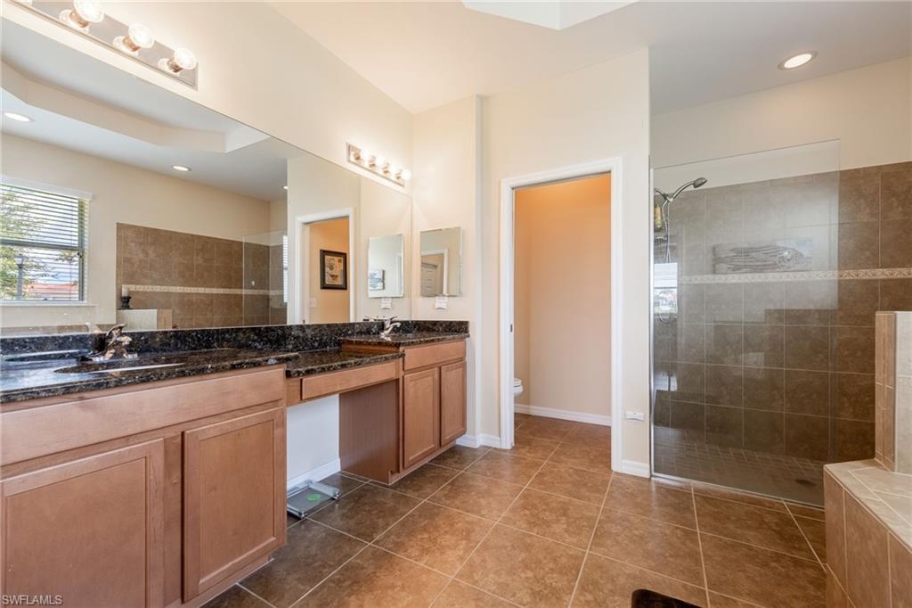 2466 Ashbury CIR photo 21