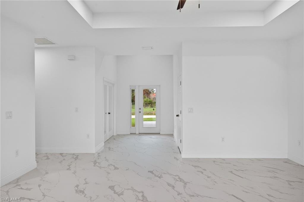 810 Jackson AVE photo 9