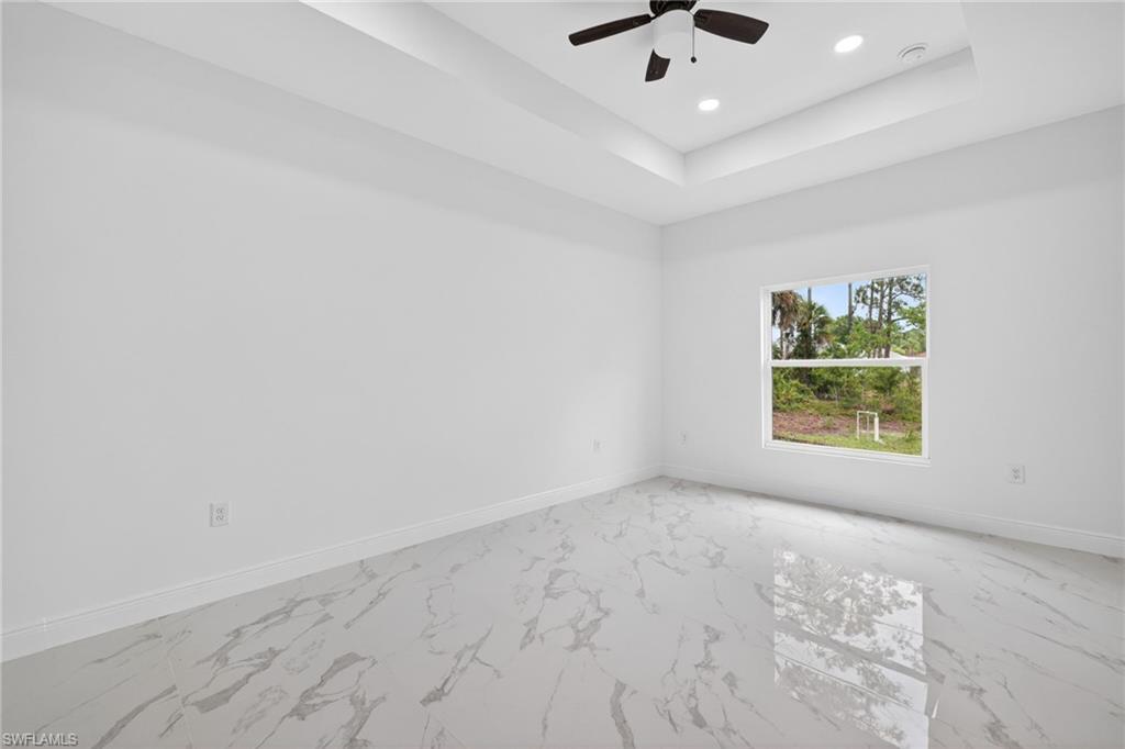 810 Jackson AVE photo 21