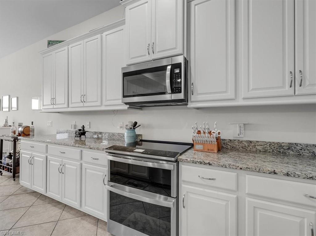 3271 Baravaldo CIR photo 15