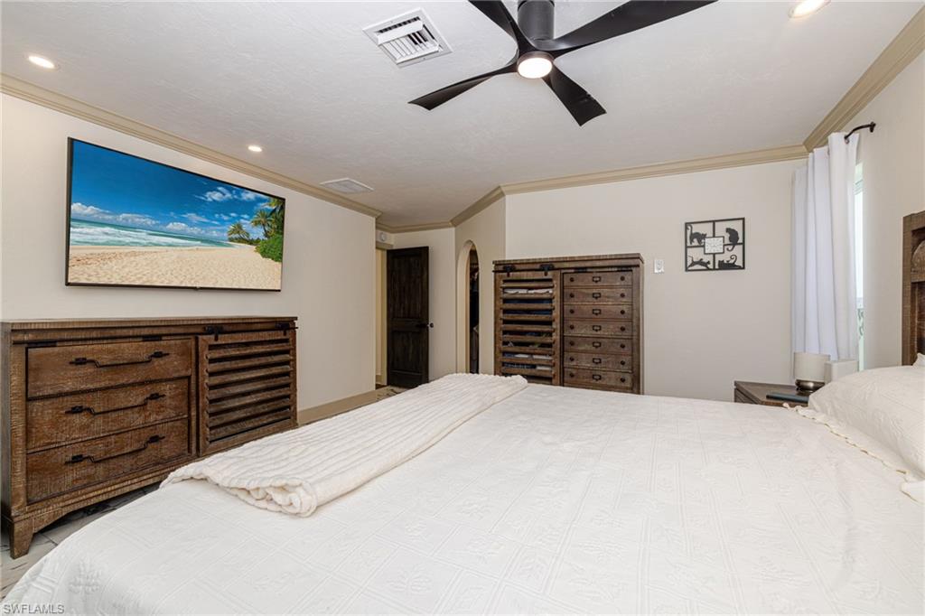 2507 LAKEVIEW DR photo 30