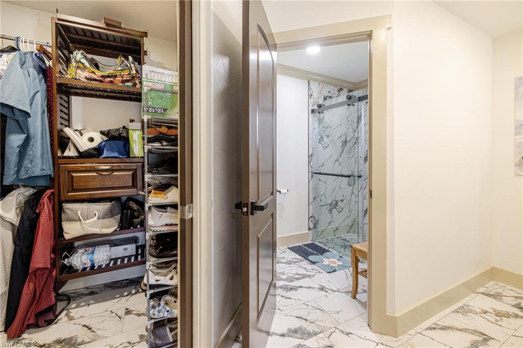 2507 LAKEVIEW DR photo 31