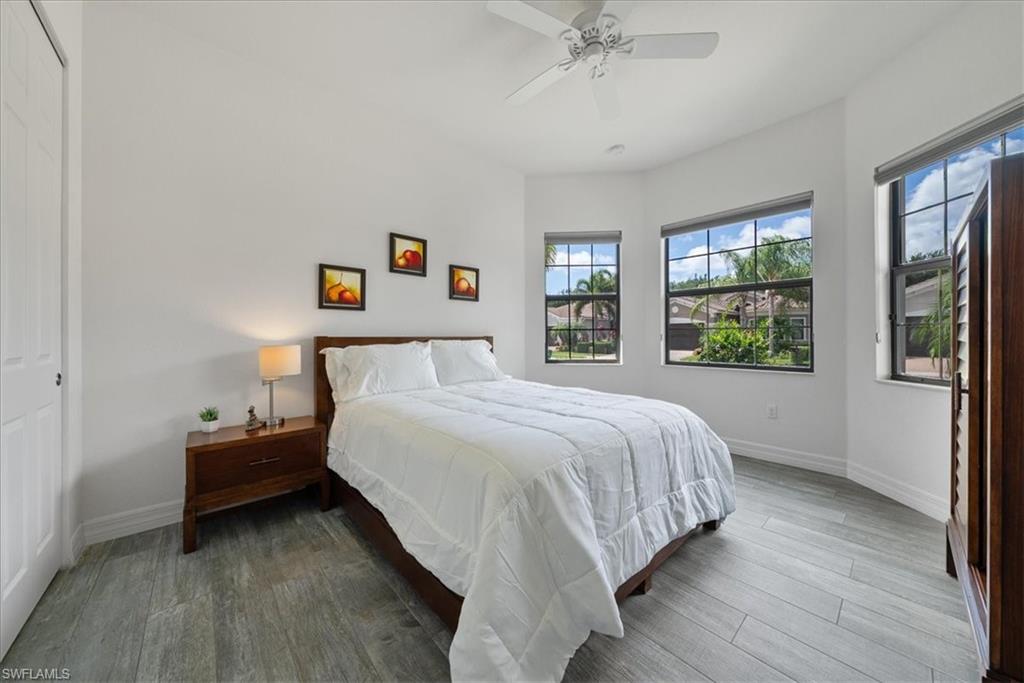 3264 Pacific DR photo 8