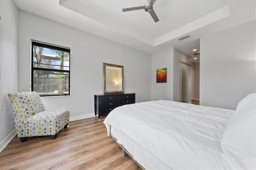 3264 Pacific DR photo 25