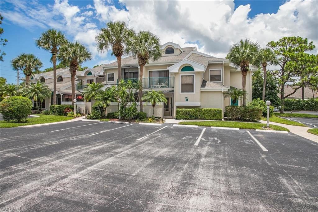 81 EMERALD WOODS DR M8