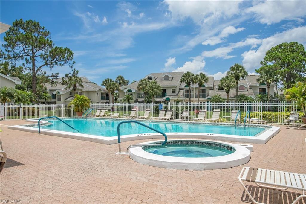 81 EMERALD WOODS DR M8 photo 18