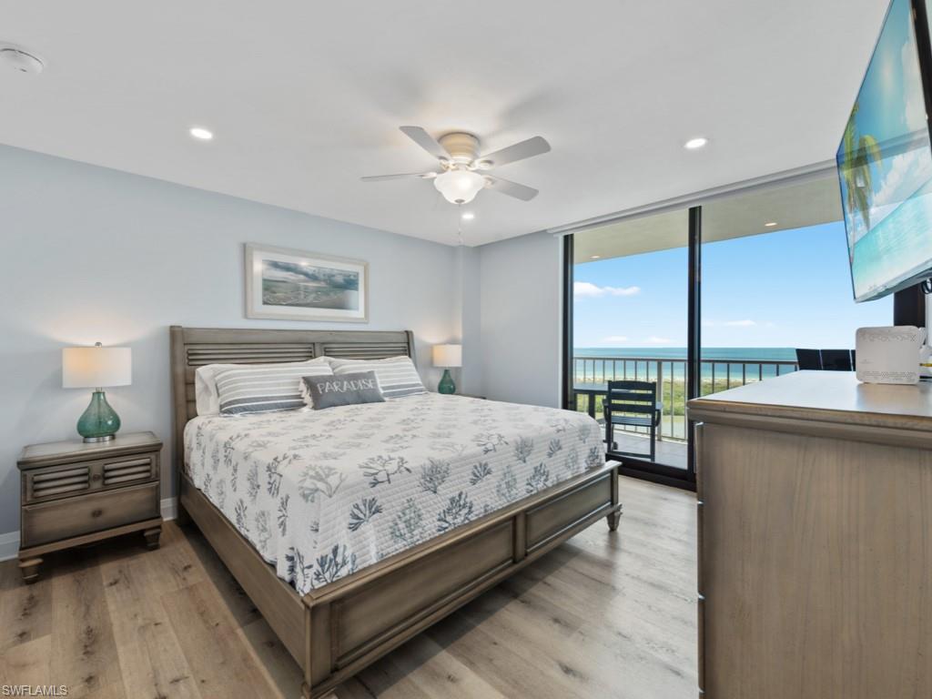 440 Seaview CT 1502 photo 6