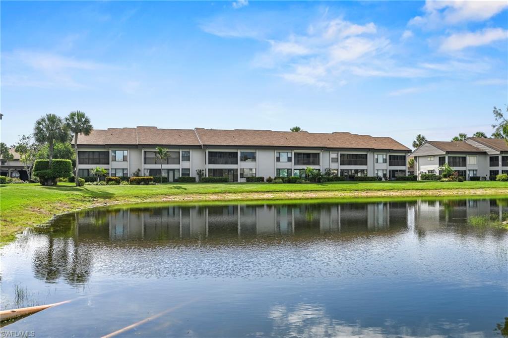 5830 Trailwinds DR 824 photo 27