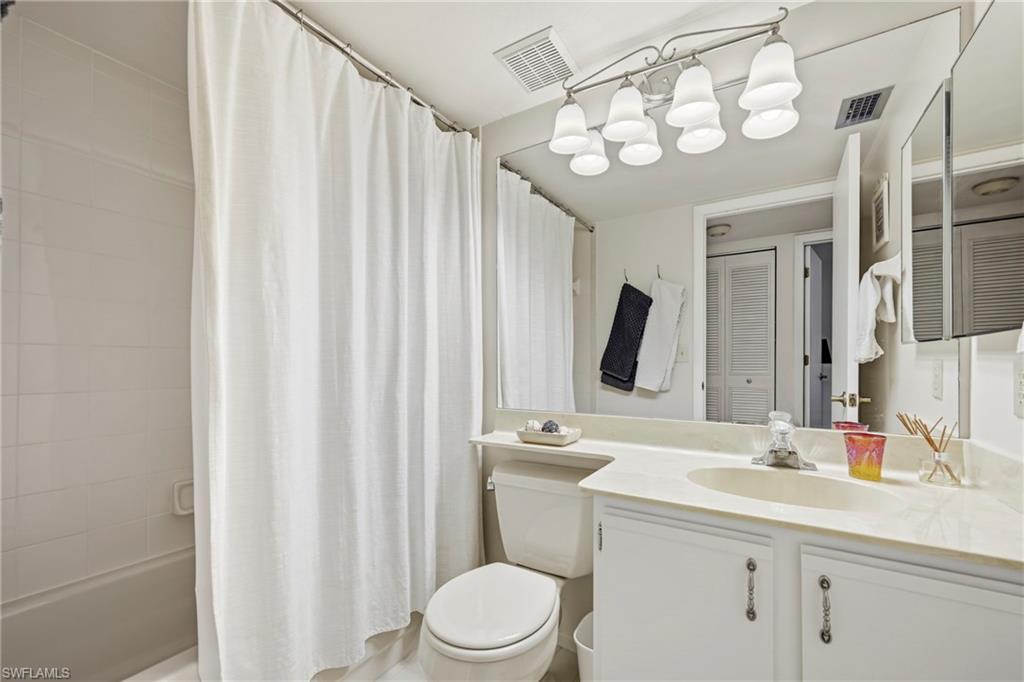 5830 Trailwinds DR 824 photo 24