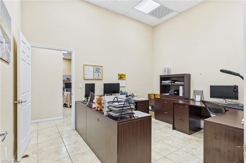 Adaptable workspace ready to meet the needs of a growing business.