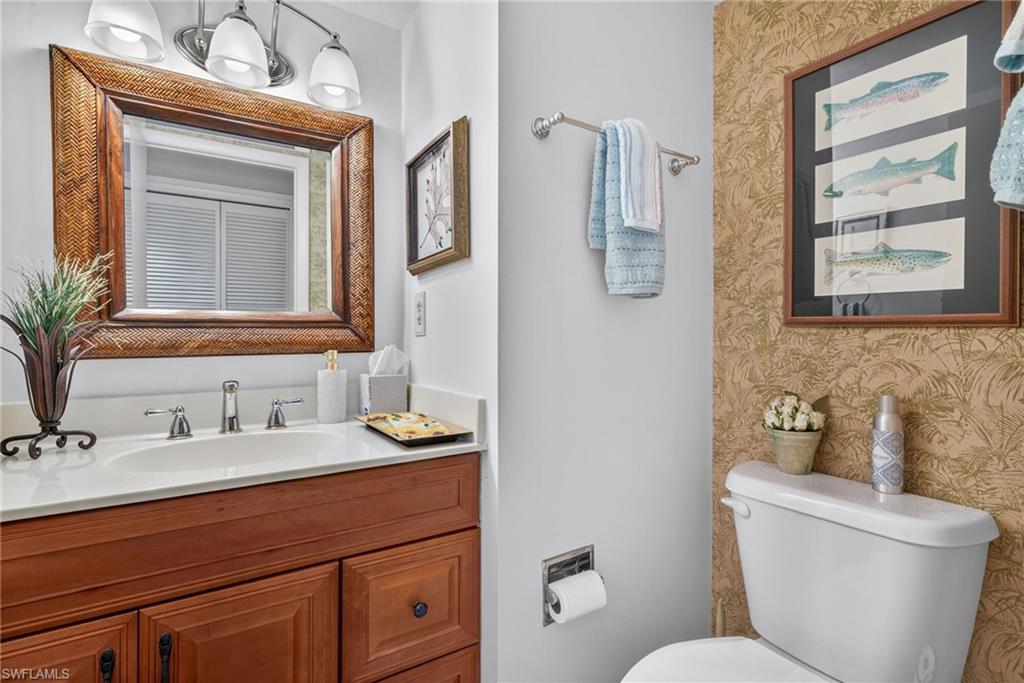 1/2 guest bath