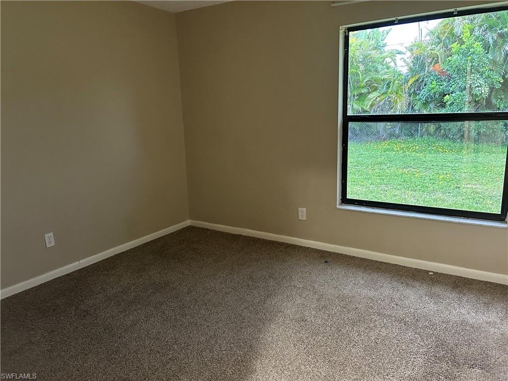 405 SW 43rd LN photo 12