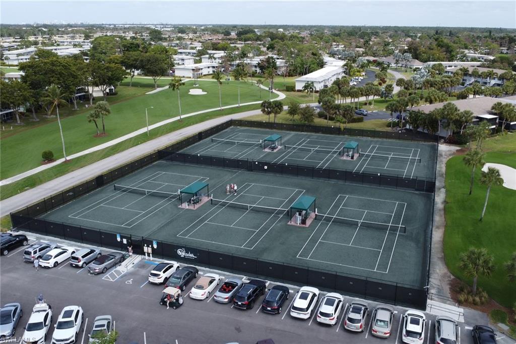 6 HarTru Tennis Courts