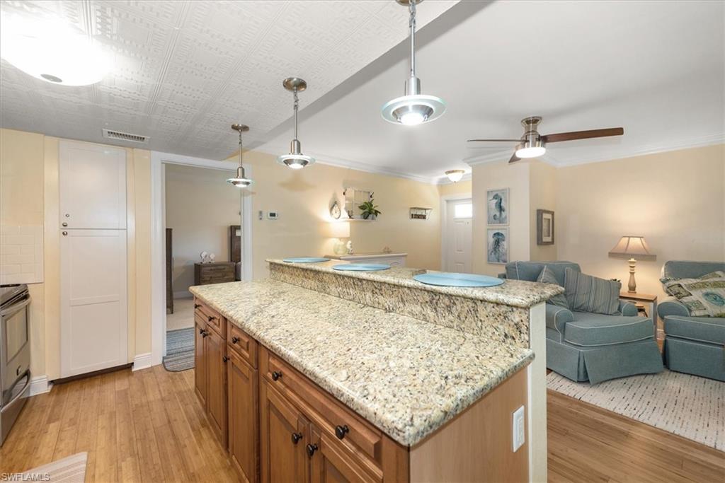 200 Palm DR 4 photo 9