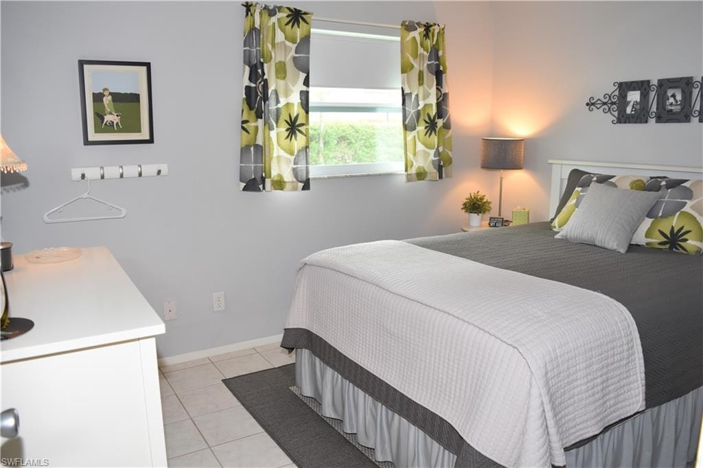Guest bedroom