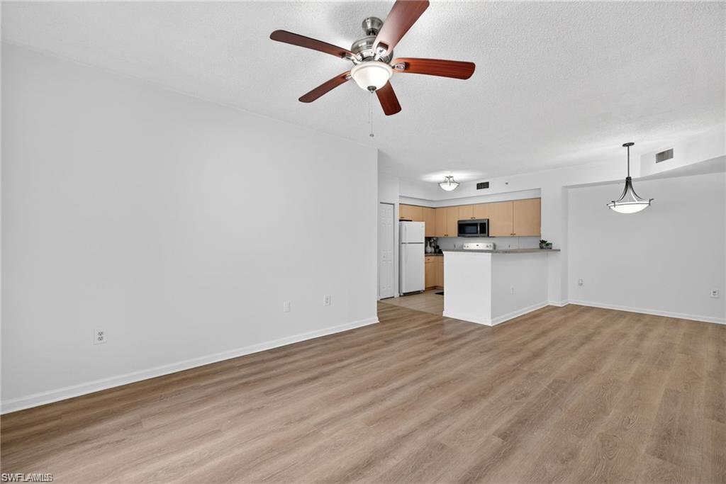1200 Reserve WAY 105 photo 6
