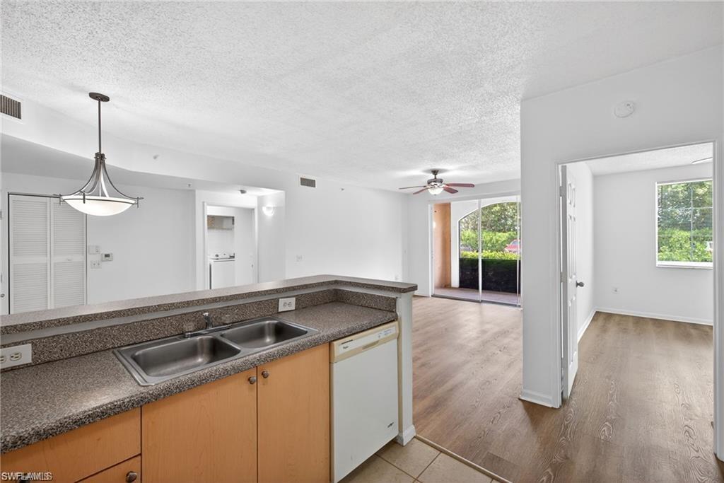 1200 Reserve WAY 105 photo 11
