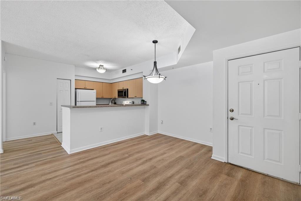 1200 Reserve WAY 105 photo 8