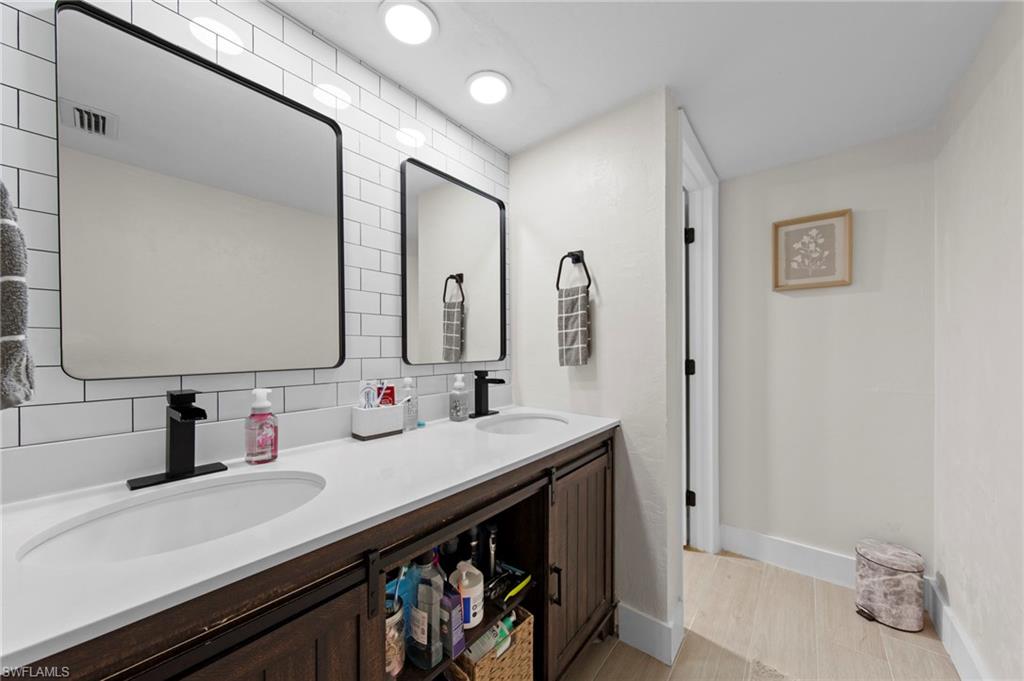 25808 Cockleshell DR 114 photo 12