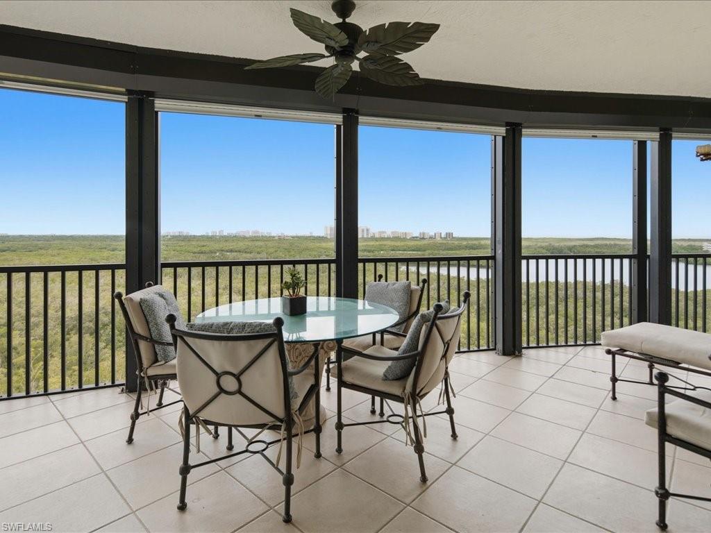 Wrap Around Lanai with many options