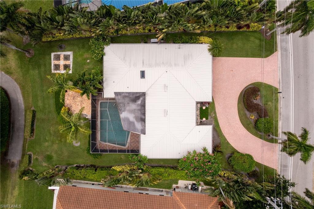 520 Harbour DR photo 7