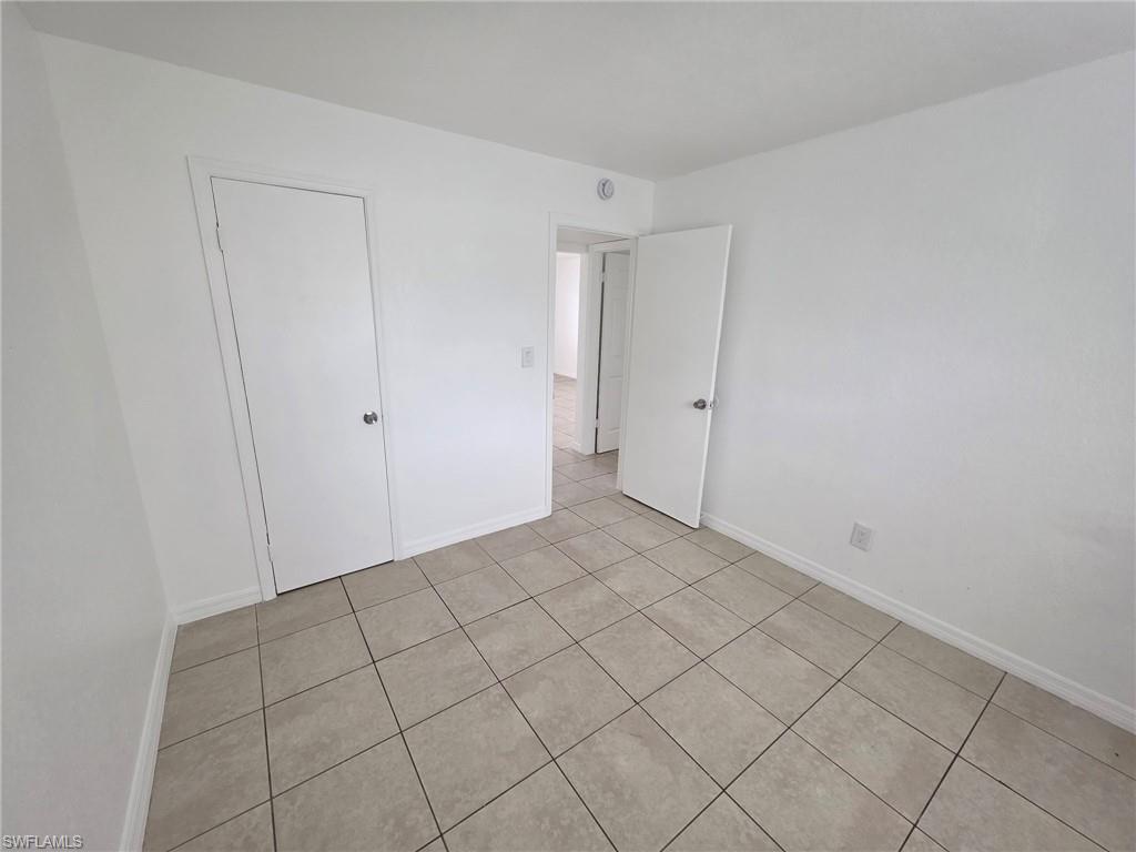 2452 Stella ST 105