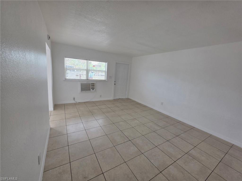 2452 Stella ST 105 photo 6