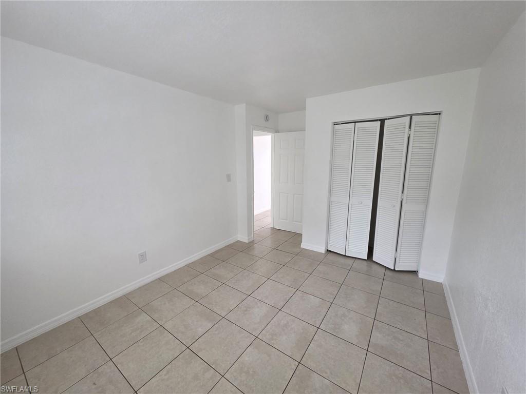 2452 Stella ST 105