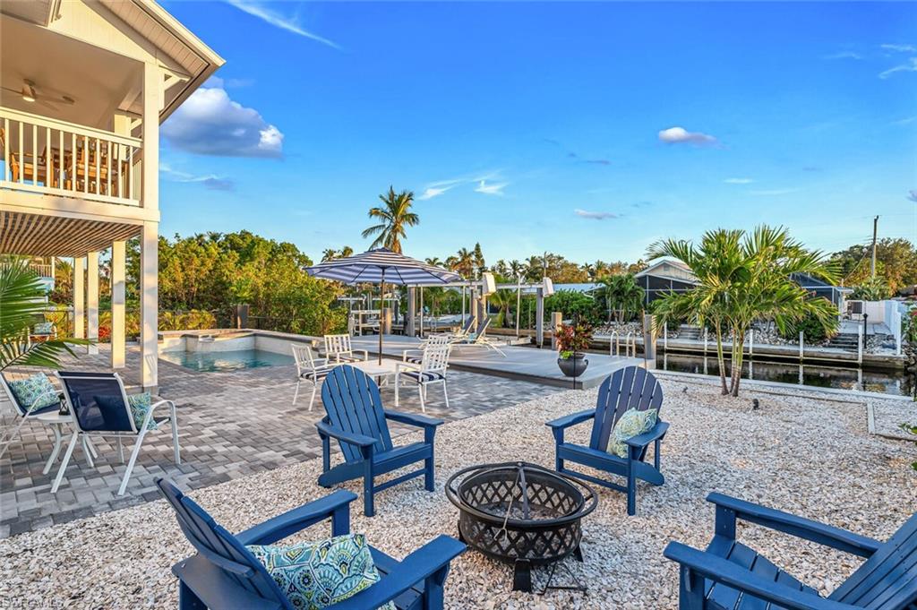 2736 Gulfview DR